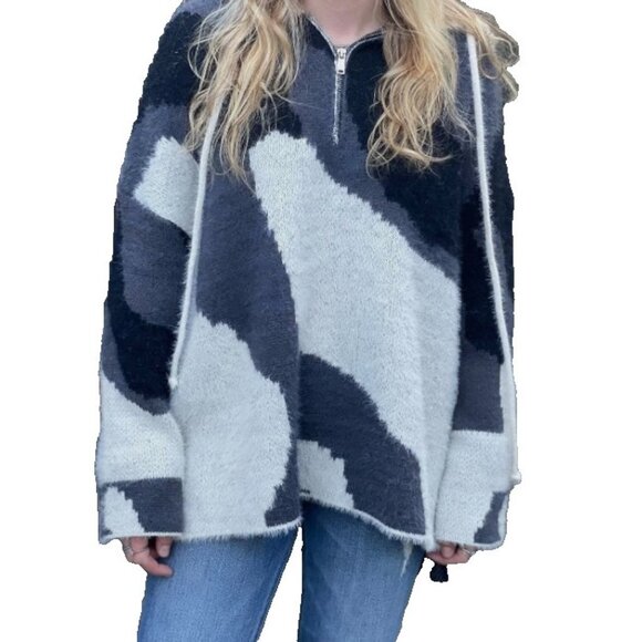Pol Oversized Fuzzy Hooded Half Zip Sweater Black Cream Abstract Size Small - Picture 3 of 9